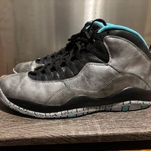Air Jordan Retro Lady Liberty 10’s
